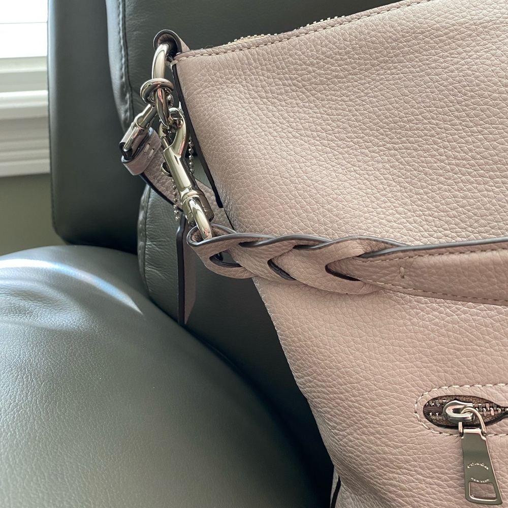 NWOT Coach Pebbled Leather Abby Duffle Grey Birch - Picture 4 of 16